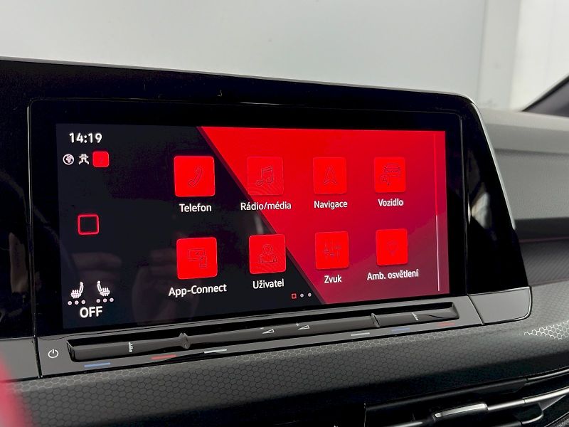 Volkswagen Golf (2023) GTI Clubsport 2.0 TSI 221kW DS - fotka 21 z 32