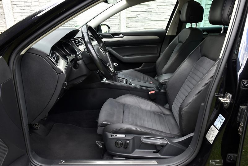 Volkswagen Passat 2.0 TDi CR HIGHLINE, NAVI, LED - fotka 8 z 50