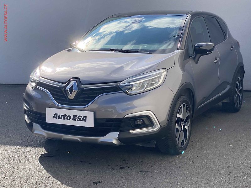 Renault Captur (2017) 1.2TCe, Intense, AT, LED - fotka 3 z 18