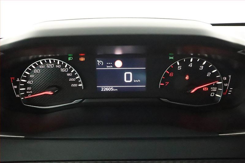 Peugeot 208 (2024) 1.2 PureTech, Serv.kniha, Navi - fotka 9 z 13