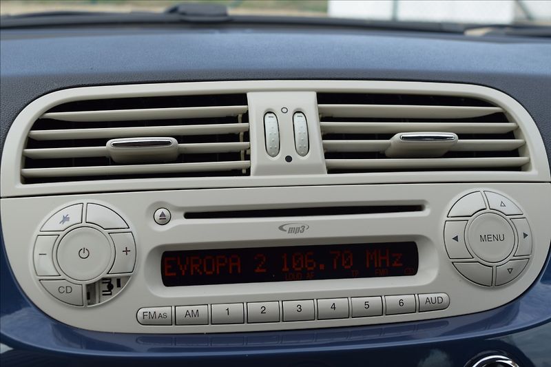 Fiat 500 1,2 i 51KW NOVÁ STK ALU KLIMA - fotka 26 z 39