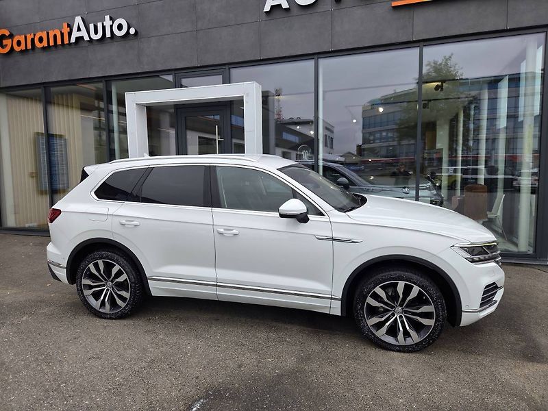 Volkswagen Touareg (2019) 3.0 TDI 210kW Vztduch/Noční vi - fotka 4 z 44
