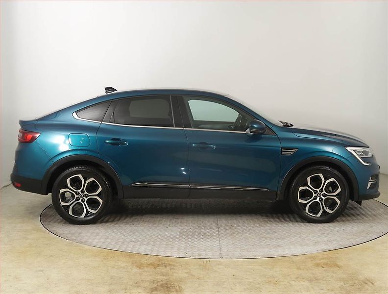 Renault Arkana (2023) Intens E-Tech - fotka 6 z 21