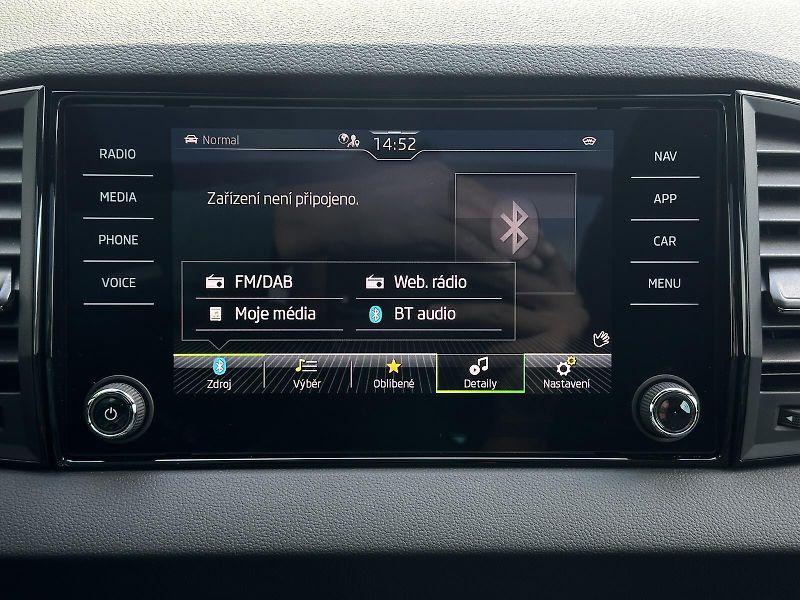 Škoda Karoq 2.0TSi DSG 4x4 Sportline 190PS - fotka 31 z 51