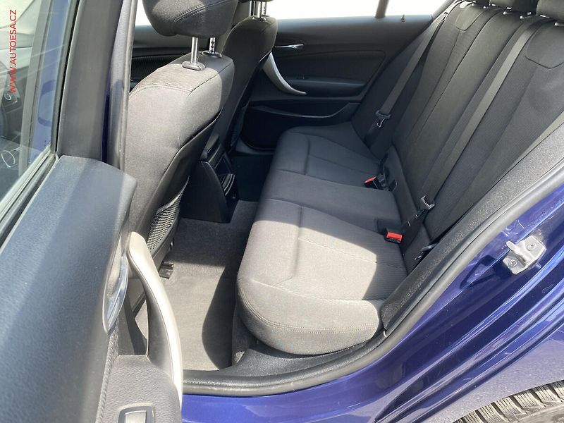 BMW Řada 1 (2018) 2.0d 118d, AT, navi, AC - fotka 10 z 16