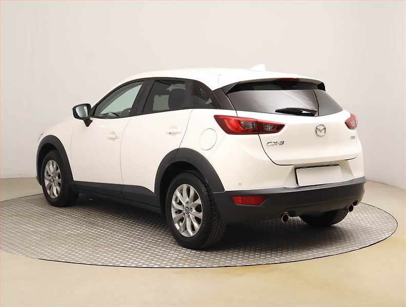 Mazda CX-3 (2016) 2.0 Skyactiv-G, Xenony - fotka 4 z 19