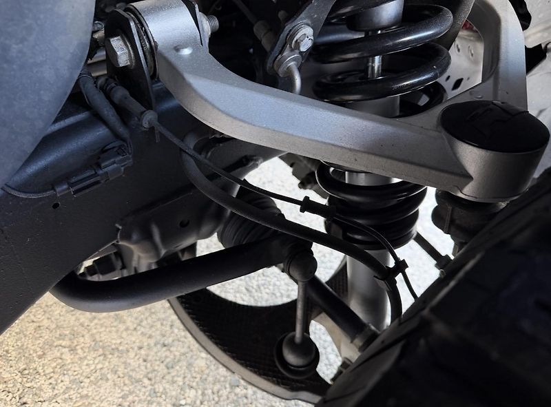 Dodge RAM (2022) +WINCHER+ROUGH COUNTRY+6 míst+ - fotka 11 z 23