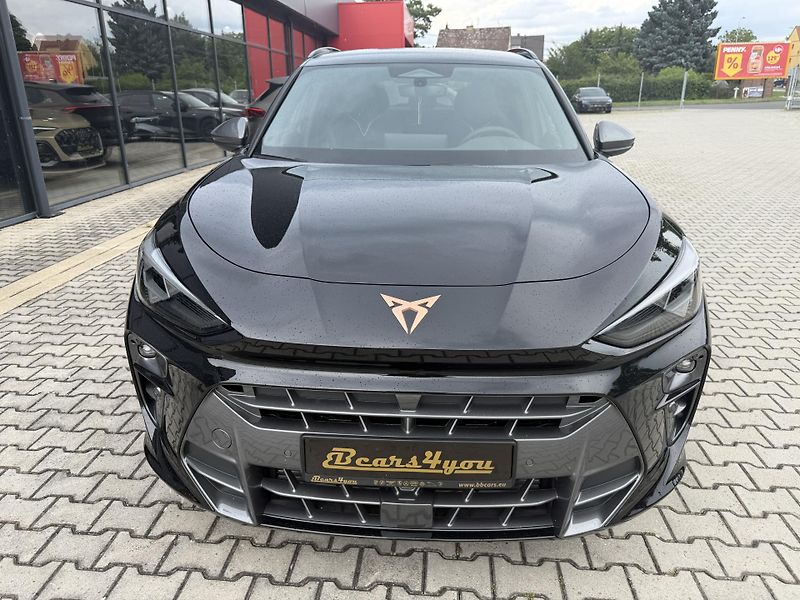 Cupra Terramar (2026) 2.0TSI 150kW 4WD R20 NT ZÁR 5L - fotka 12 z 37