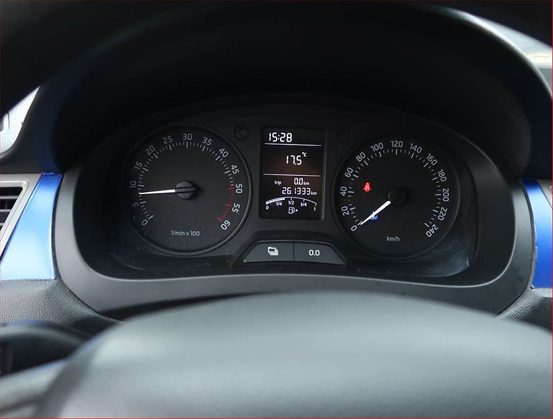 Škoda Rapid (2014) Ambition 1.6 TDI - fotka 11 z 17
