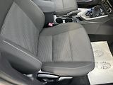 Toyota Auris 1.8i 16v HYBRID AUT NAVI CAM!! - náhled 136