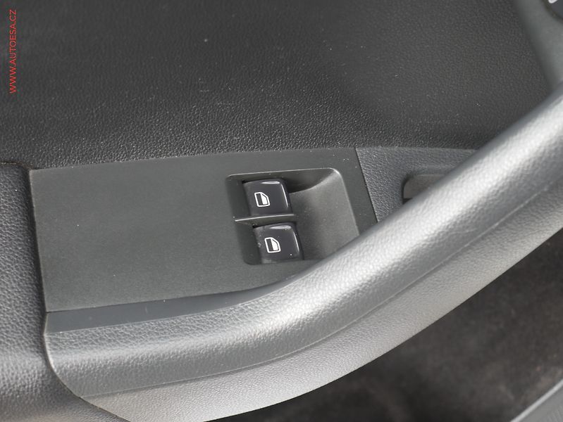 Škoda Octavia (2015) 1.6 TDi, ČR, Active, AC - fotka 11 z 14