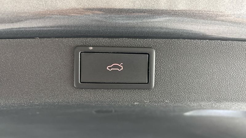 Škoda Enyaq 62 kWh AUT 60 Sportline - fotka 20 z 33