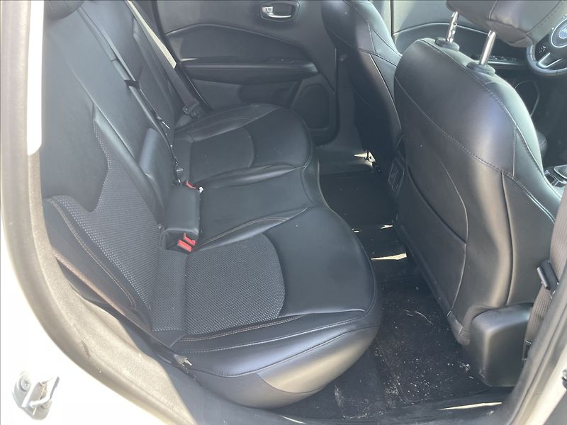 Jeep Compass 1,4 T 125kw AT9 Limited - fotka 9 z 32