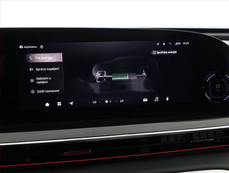Omoda 9 (2026) SHS 1.5 PHEV - fotka 15 z 26