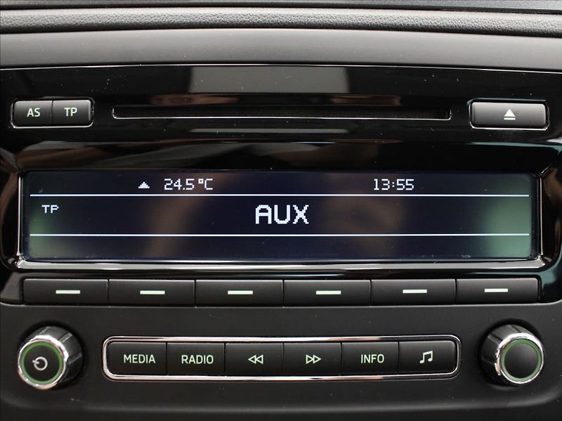 Škoda Rapid 1,2 TSi 63kW Fresh 1.maj.ČR - fotka 11 z 22