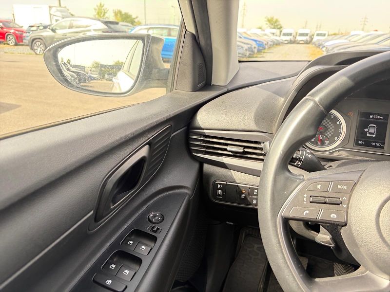 Hyundai Bayon (2022) COMFORT CLUB 1.2i 62kW CZ DPH - fotka 11 z 11