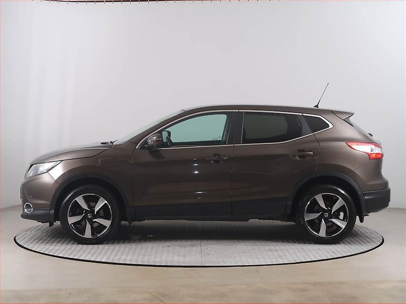 Nissan Qashqai (2016) 1.6 dCi, Serv.kniha, Navi - fotka 3 z 17