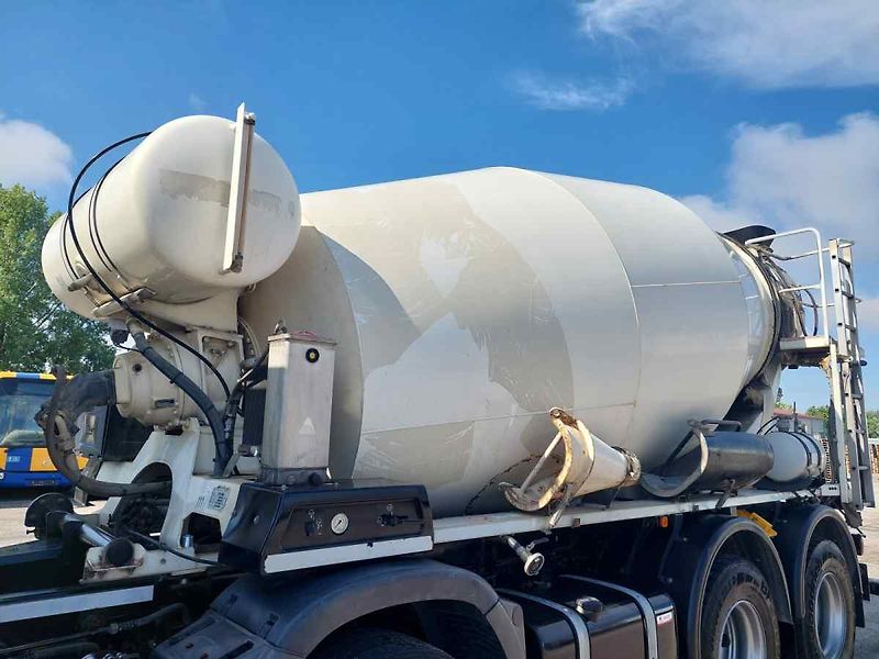 MAN TGS 32.460 BB mix Liebherr 9m3 - fotka 7 z 90