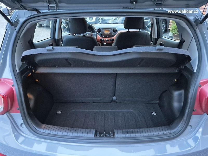 Hyundai i10 (2013) 1.2i 64 KW Klima FIFA Edice - fotka 20 z 53