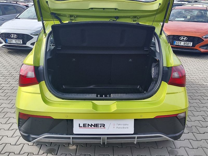 Hyundai i20 1.2i/58kW Wave - fotka 9 z 29