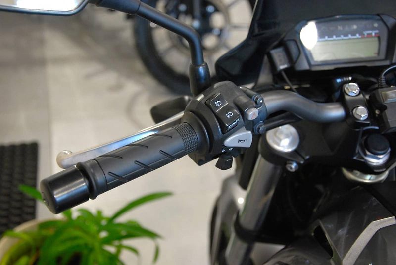 Honda NC 700 S (2014) původ ČR, 35 kW - od 18ti let - fotka 9 z 20