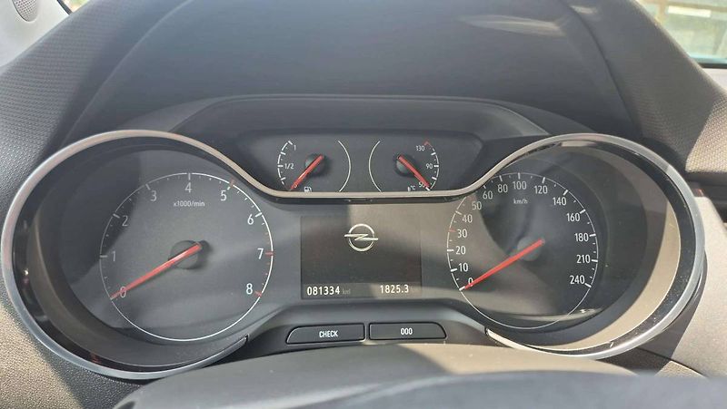 Opel Crossland Elegance F 1.5 DTH (81kW/110HP - fotka 20 z 42