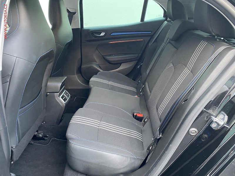 Renault Mégane (2019) 1.3 TCe, GT Line, AT, LED - fotka 10 z 19