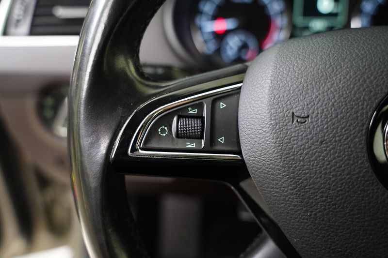 Škoda Octavia - fotka 16 z 26