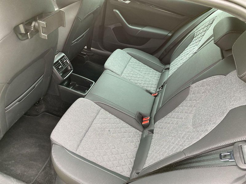 Škoda Octavia (2025) Combi 1.5 TSI M-HEV DSG Sportl - fotka 7 z 41