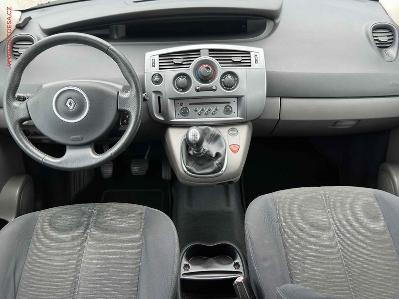 Renault Scénic (2006) 1.9 dCi, AC, TZ - fotka 7 z 15