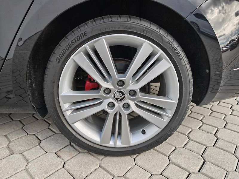 Škoda Octavia RS 6DSG 2,0TSI - fotka 22 z 26