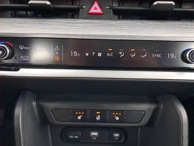 Kia Sportage (2023) Exclusive 1.6 T-GDI - fotka 13 z 18