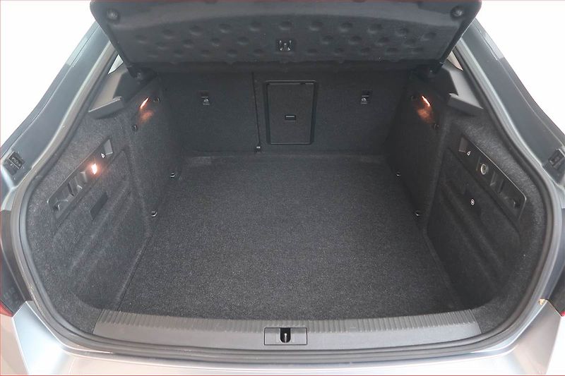 Škoda Superb (2018) 2.0 TDI, Automat, Navi - fotka 14 z 17