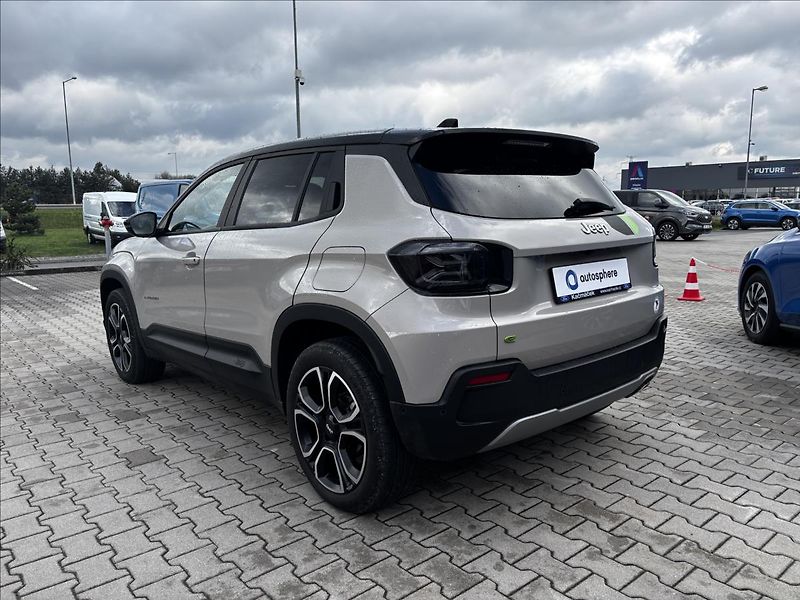 Jeep Avenger 1,2 Turbo e-hybrid Summit - fotka 3 z 42