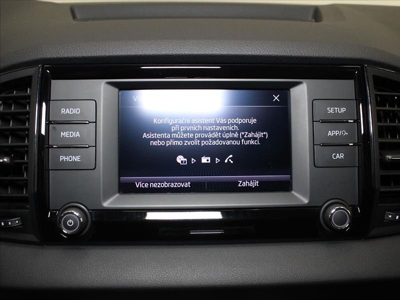Škoda Karoq 2,0 TDi 110kW DSG 4x4 TZ 62tkm - fotka 19 z 24