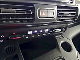 Toyota ProAce City Verso (2024) 1.2T 110k FAMILY SHORT 7S TAŽN - náhled 17