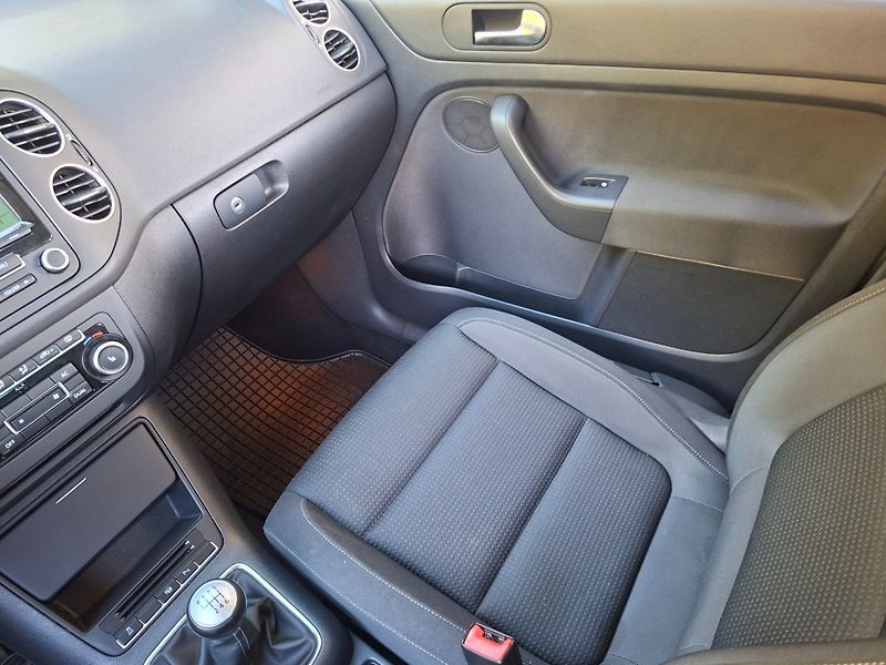 Volkswagen Golf Plus (2011) 1.4TSI 90kW TEAM -SERVISOVÁNO - fotka 13 z 35