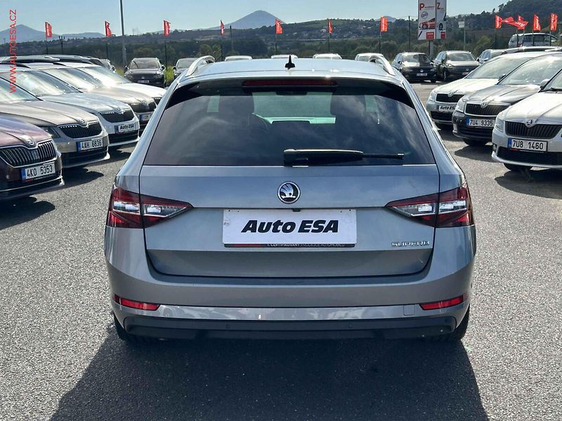 Škoda Superb (2016) 2.0 TDi 4x4, Style, DSG - fotka 5 z 19