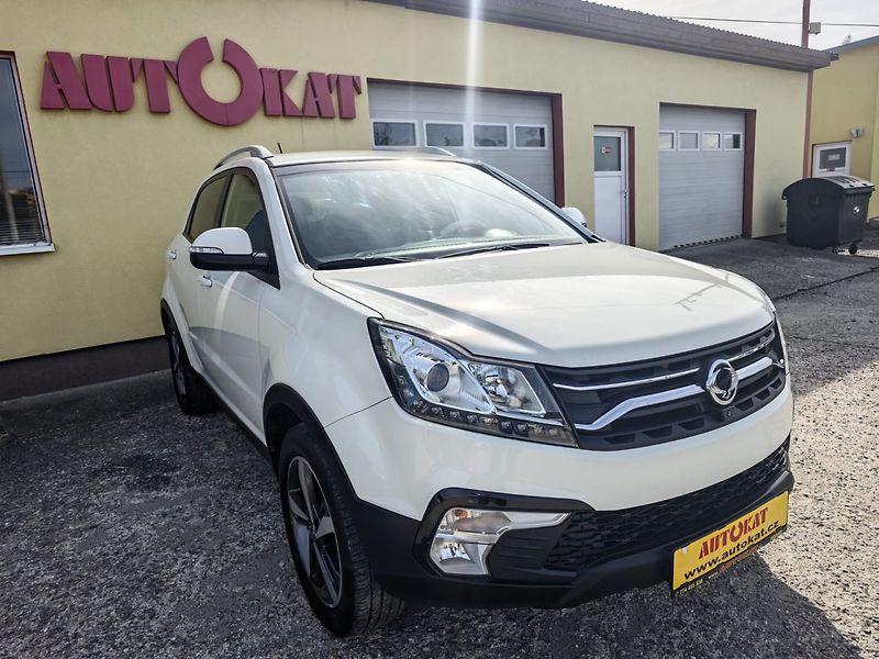 SsangYong Korando 2.0i LPG Výhřev/1.Maj/NAVI - fotka 1 z 26