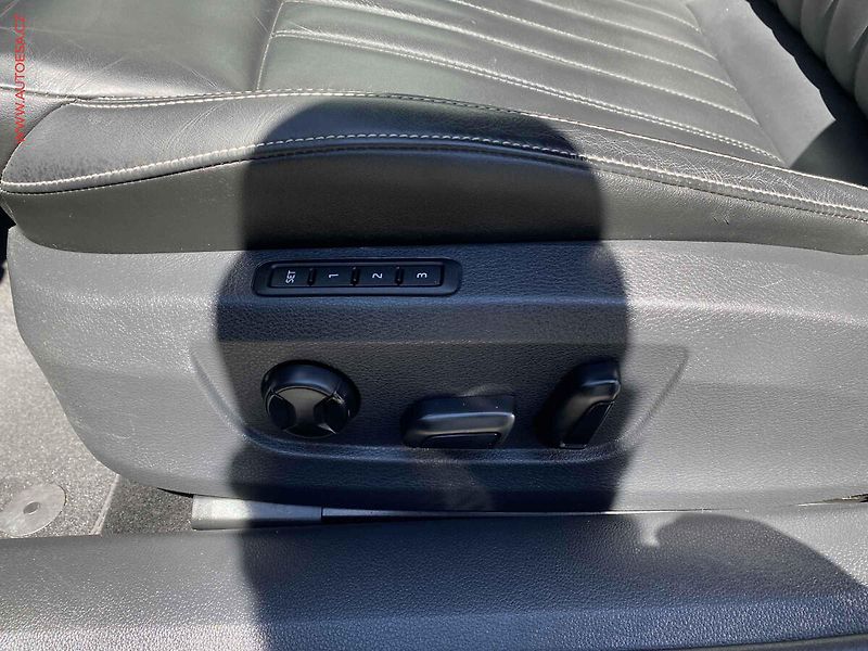 Škoda Superb (2021) 1.5 TSi, Kůže, TZ, navi - fotka 15 z 20