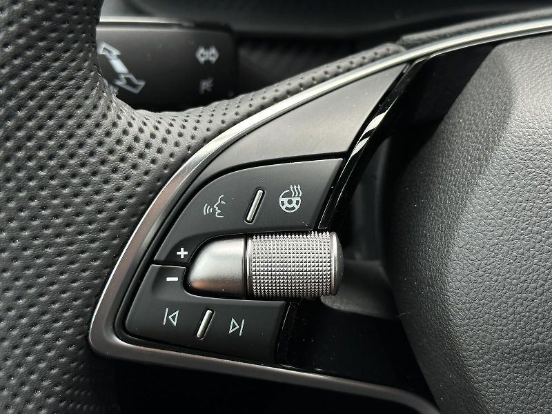 Škoda Kamiq 1.0TSi Monte Carlo 116PS Matri - fotka 17 z 41