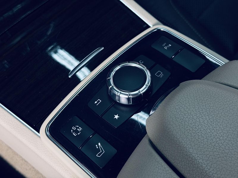 Mercedes-Benz Třídy E (2017) 350*AMG*CABRIO*360*HARMAN*TOP - fotka 24 z 40