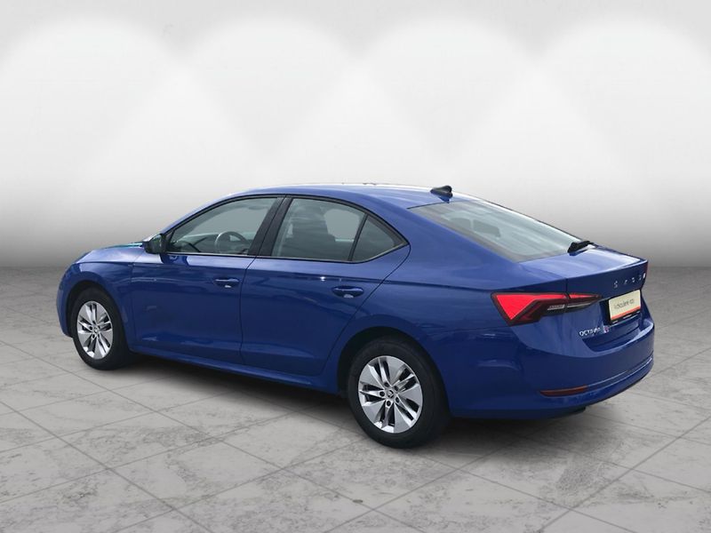 Škoda Octavia 2,0TDi 85kW AMBITION PLUS - fotka 7 z 28
