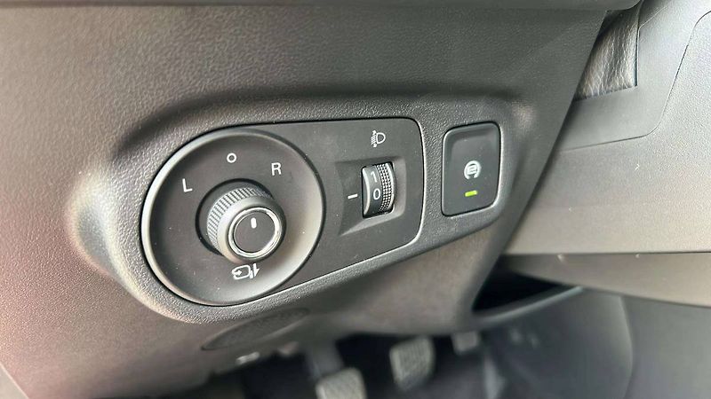 MG ZS (2025) ELEGANCE 1.5 MT5 (85kW/115k) / - fotka 21 z 27