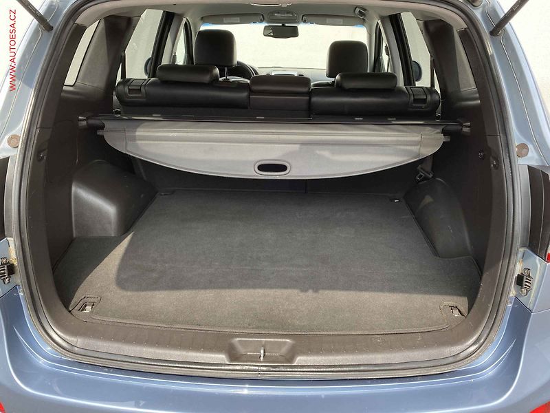 Hyundai Santa Fe (2010) 2.2 CRDi 4x4, 1.maj,ČR, AT - fotka 7 z 17