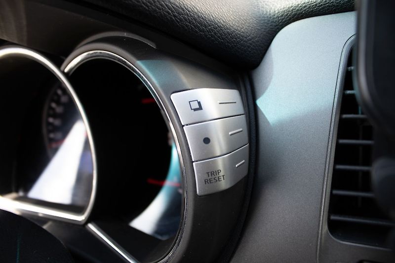 Nissan Murano Bez investic, servisované. - fotka 26 z 47