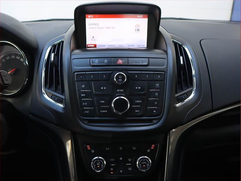 Opel Zafira (2016) Cosmo 2.0 CDTI, Automat - fotka 12 z 19