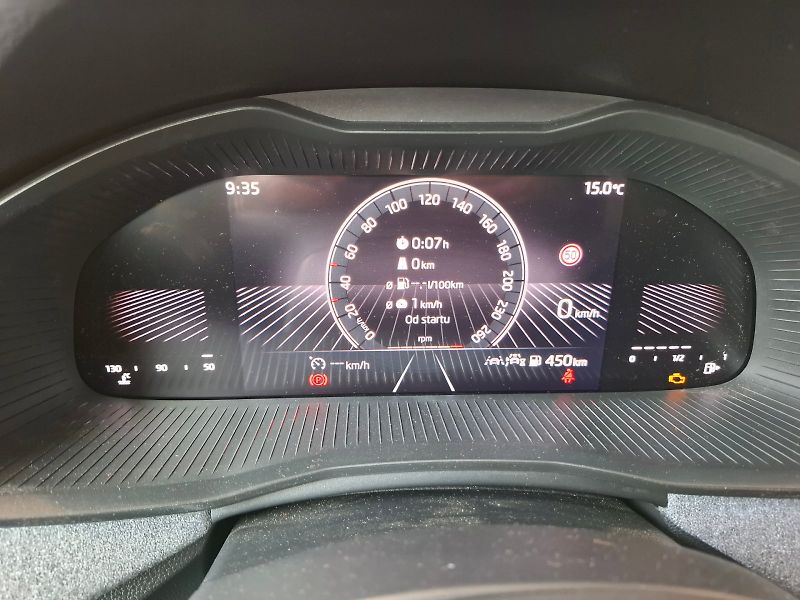 Škoda Scala (2024) SELECTION TSI 85/1.0 M6F - fotka 21 z 29