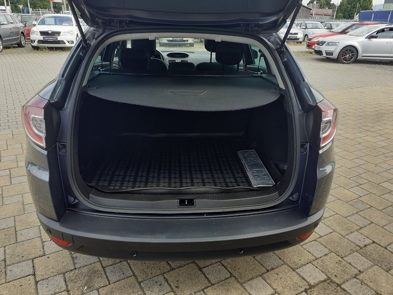 Renault Mégane (2015) KOMBI 1.5 Dci ČR - fotka 20 z 33