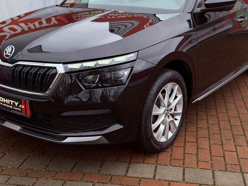 Škoda Kamiq 1.0 TSi Style DSG, Serviska - fotka 3 z 35